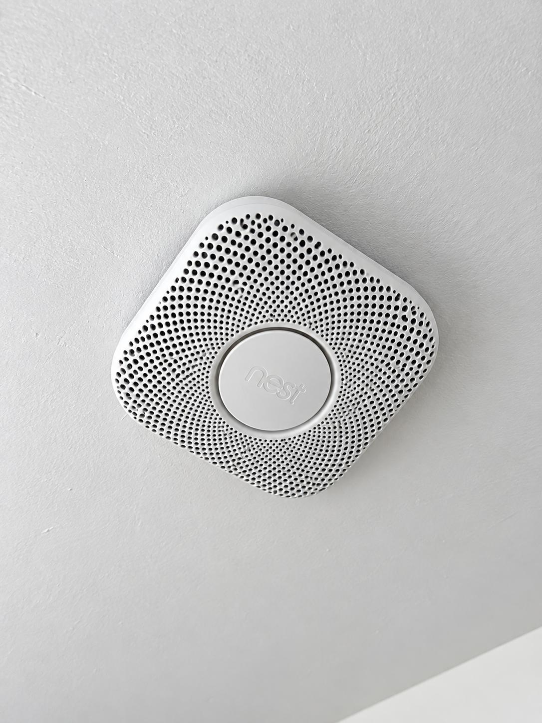 Original Nest Protect on ceiling